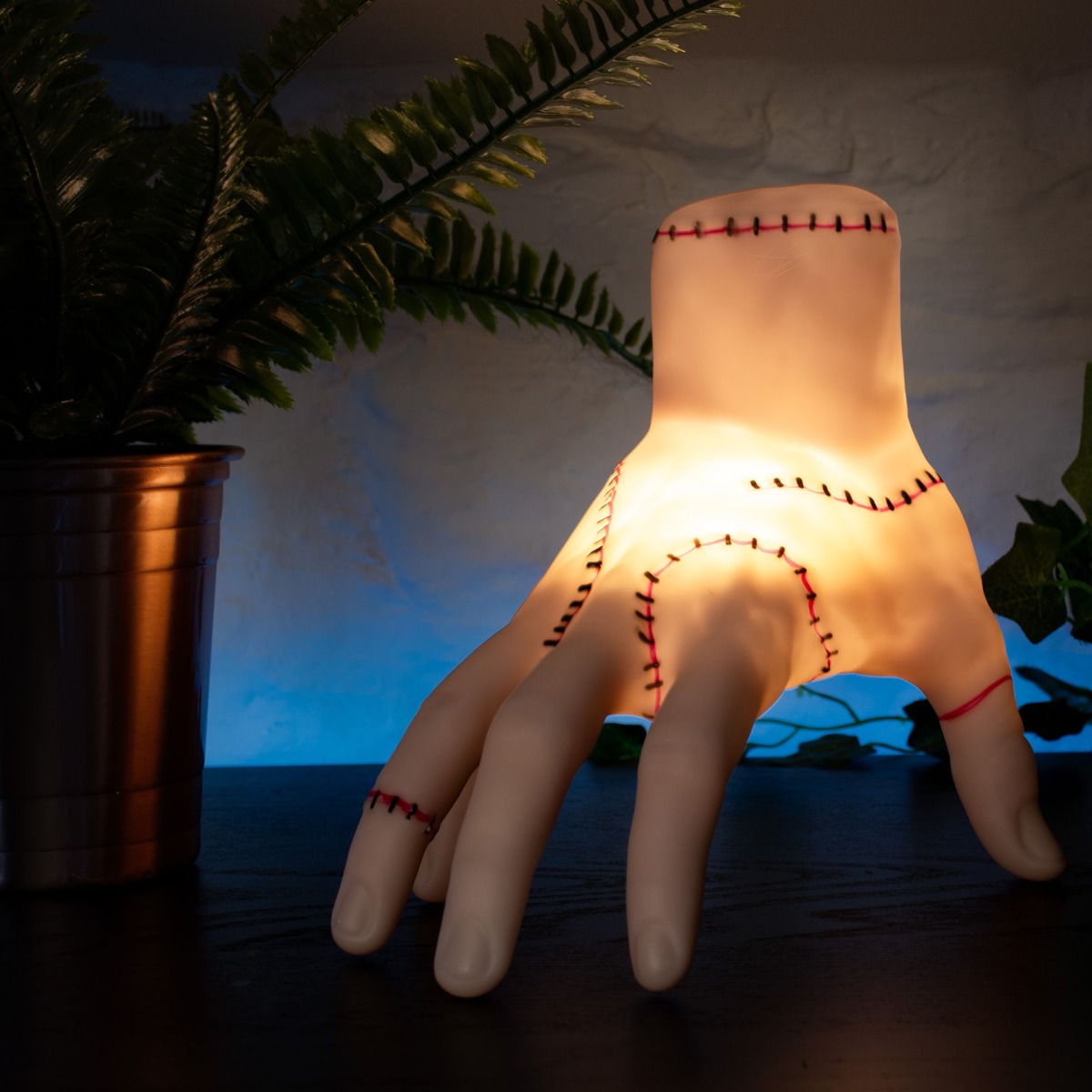 Tischlampe Kalte Hand