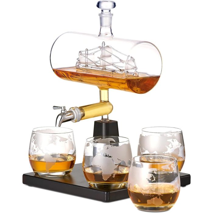 Whisky Gläser & Dekanter Schiff