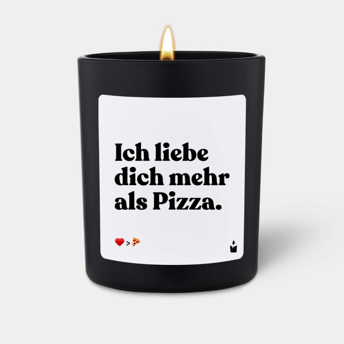 Duftkerze Schwarz Woody Ich liebe dich mehr als Pizza.