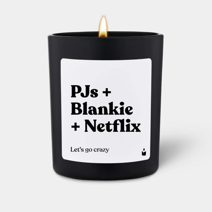 Duftkerze Woody PJs + Blankie + Netflix. Let's go crazy