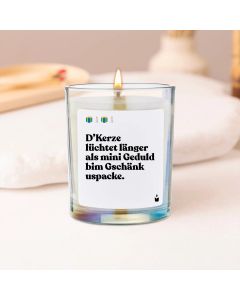 Duftkerze Woody D’Kerze lüchtet länger als mini Geduld bim Gschänk uspacke.