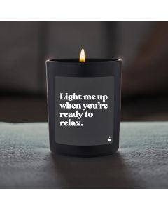 Duftkerze Flowery Light me up when you’re ready to relax.
