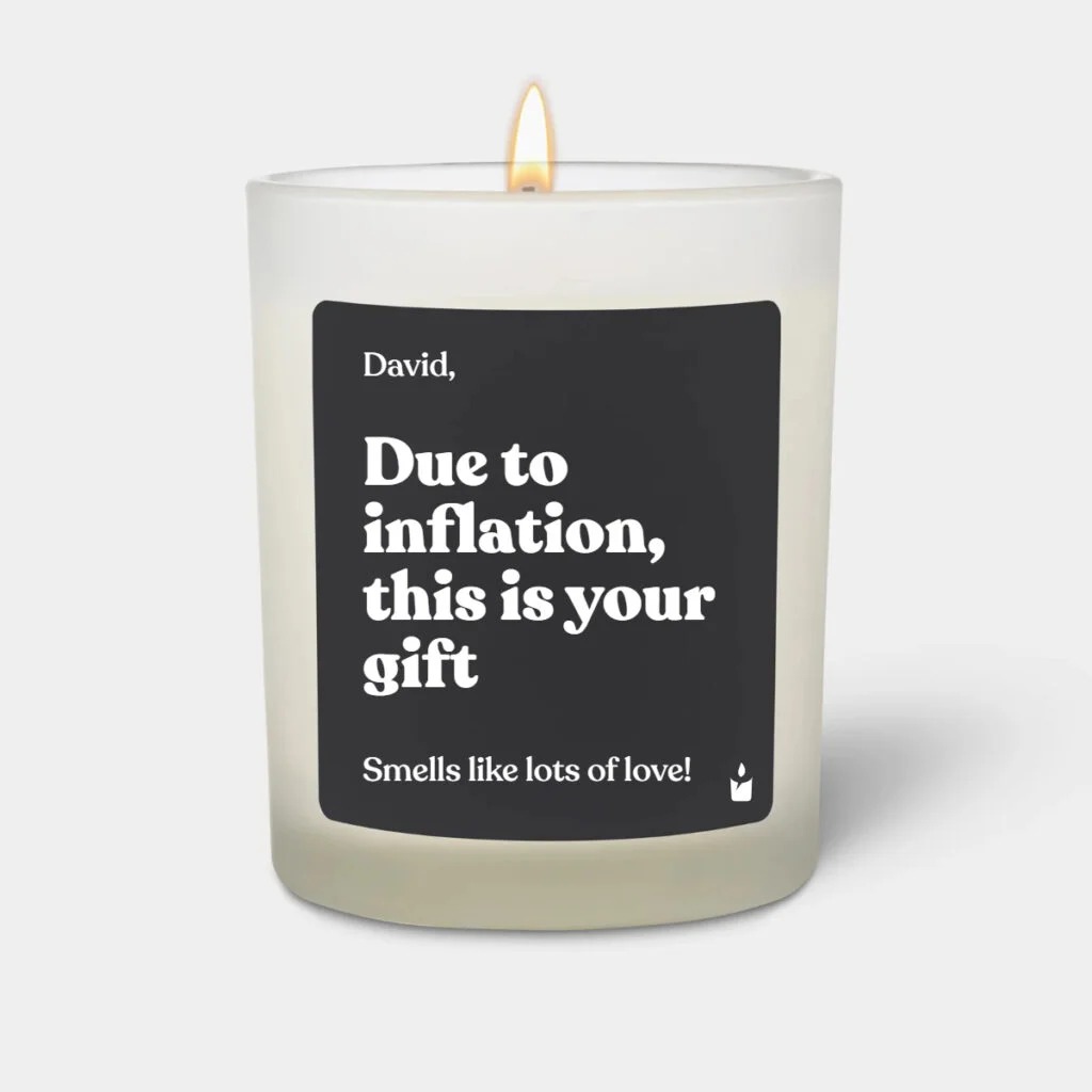 Duftkerze Weiss Woody Due to inflation, this is your gift